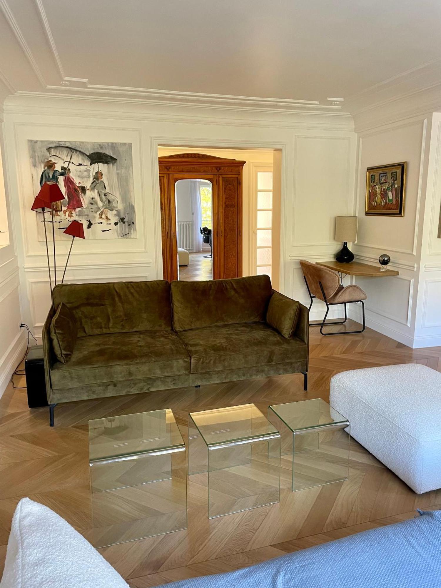 Apparemment Niche Dans Les Arbres Apartment Нарбон Екстериор снимка