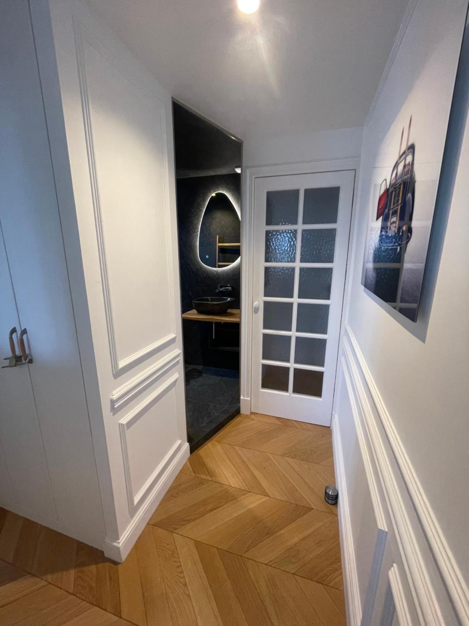 Apparemment Niche Dans Les Arbres Apartment Нарбон Екстериор снимка